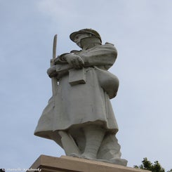 06-ficheux-monument-ma15jul24-standard.jpg