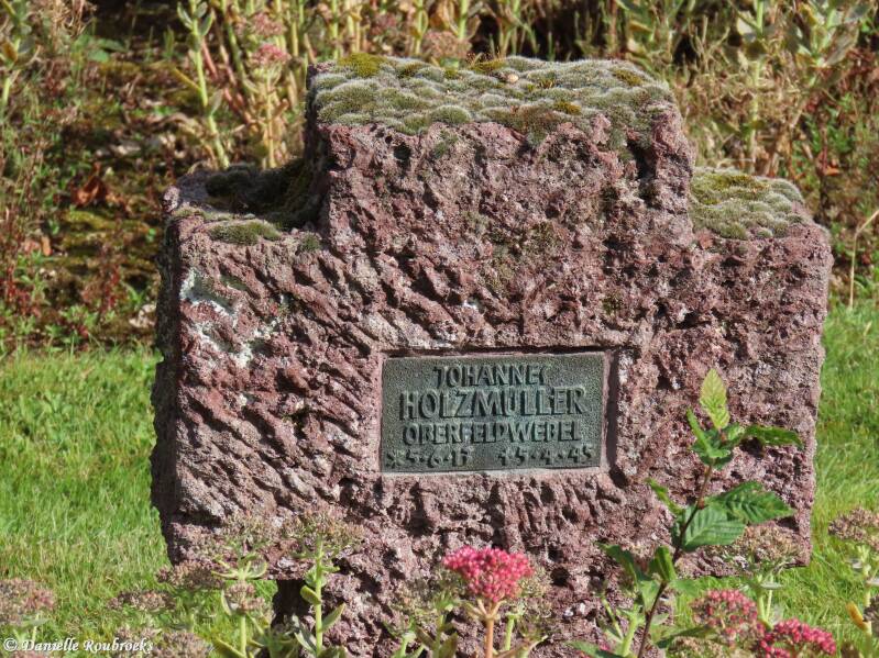 08-breuna-d-friedhof-zo25aug24-standard.jpg
