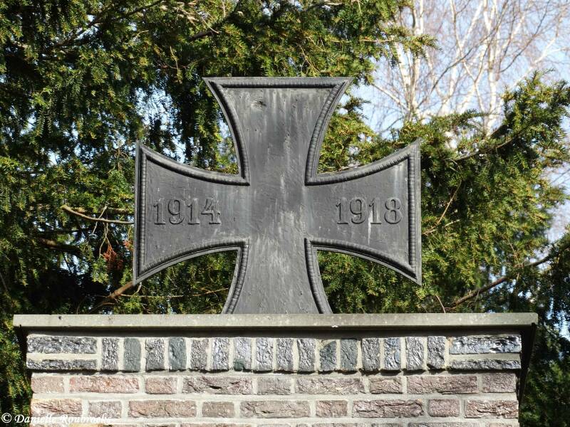 08KervenheimMonumentDzo17feb19.jpg