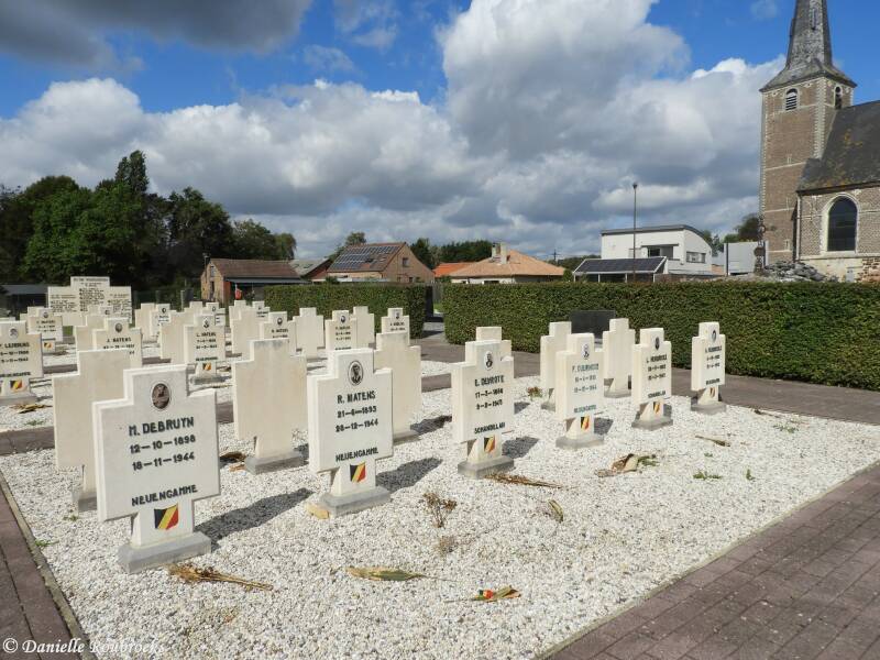 08Meensel-KiezegemPlotofHonorza22aug20.jpg