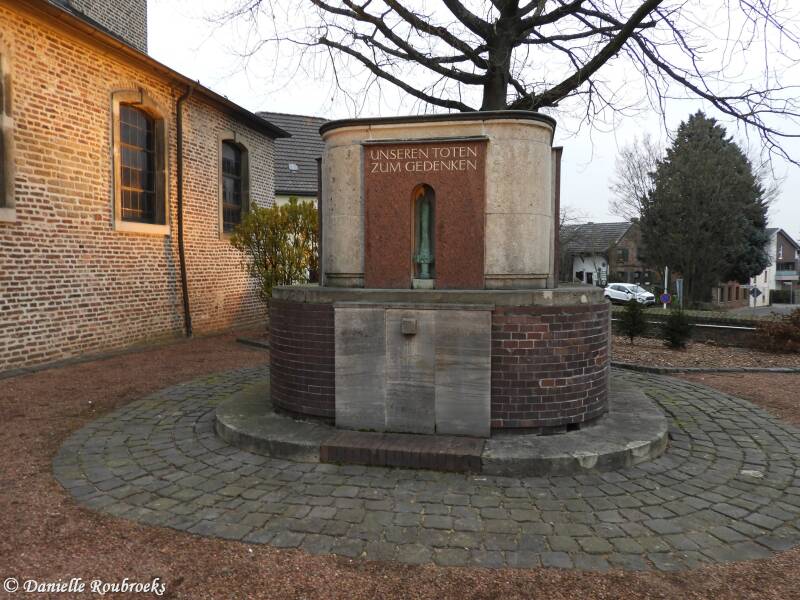 08wickrathbergmonumentzo12feb23.jpg