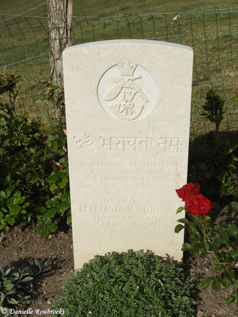 09neuville-sous-montreuilindiancemeteryza11jun22.jpg