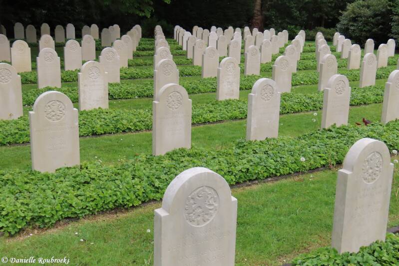 10-d-sseldorf-dodenherdenking-ma4mei26-standard.jpg