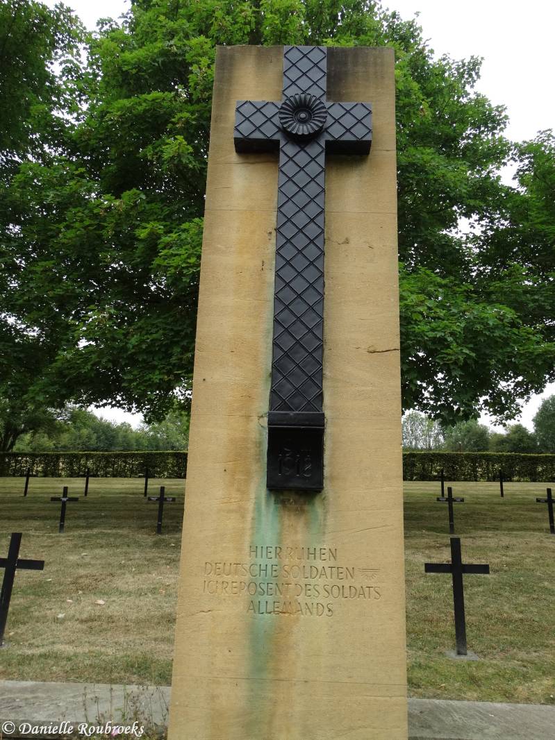 10Bray-sur-SommeGermandi16jul19.jpg