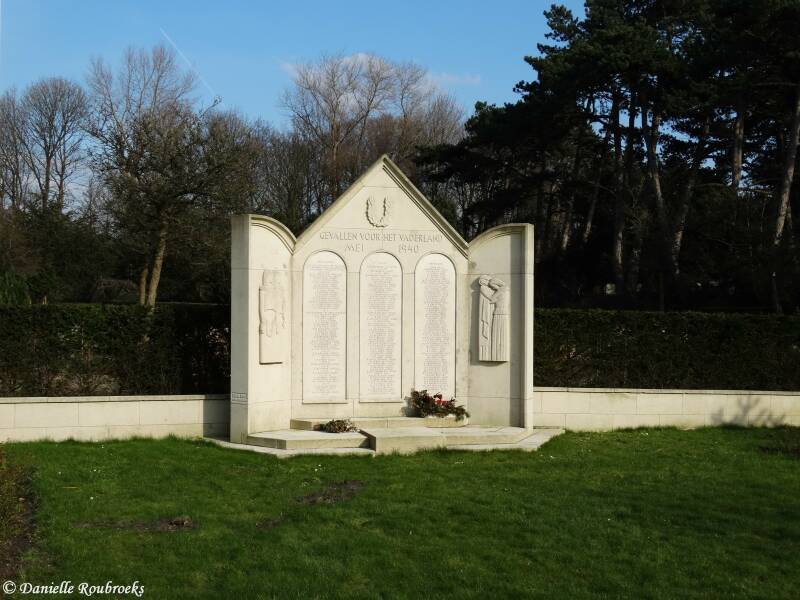 10TheHagueGeneralCemeteryza27feb16.jpg