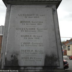 05HautrageMonumentzo23mei21.jpg