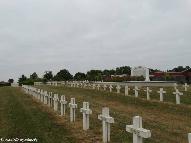 13Bray-sur-SommeFrenchNatCemdi16jul19.jpg
