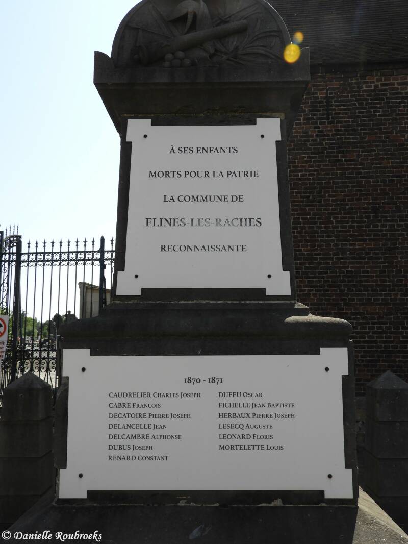 13Flines-lez-RachesMonumentma19jul21.jpg