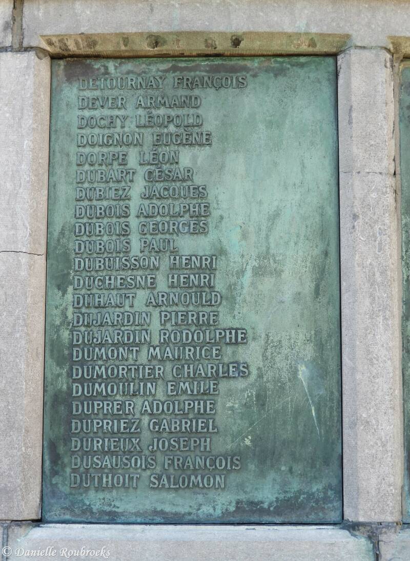 13TournaiMonumentzo18apr21.jpg