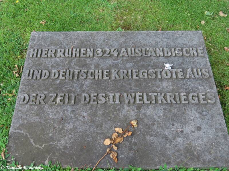 14-oldenburg-ohmstede-friedhof-woe24jul24-standard.jpg