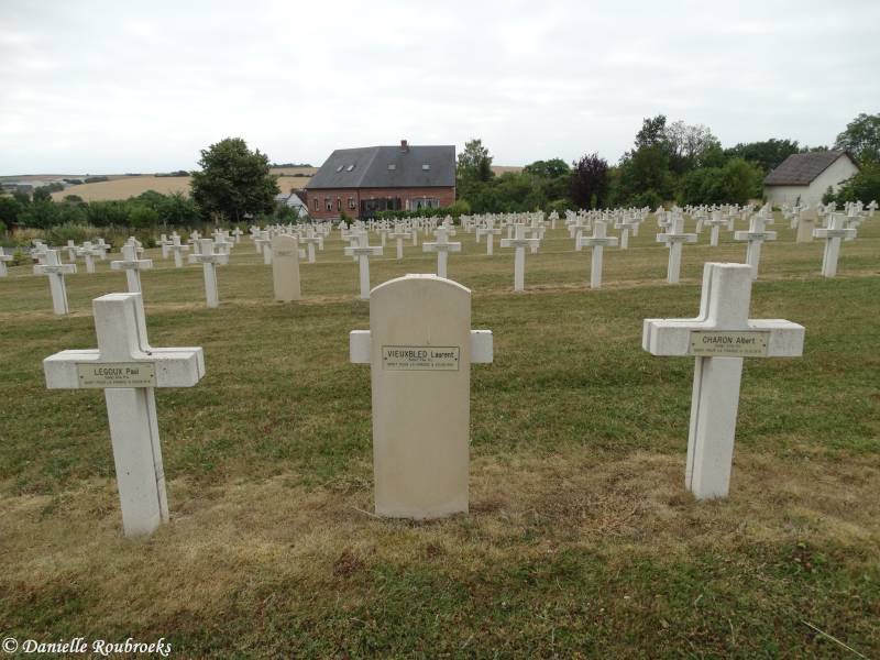 14Bray-sur-SommeFrenchNatCemdi16jul19.jpg