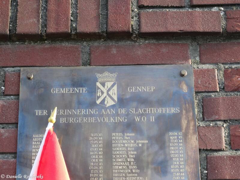 14GennepMonumentzo18feb18.jpg