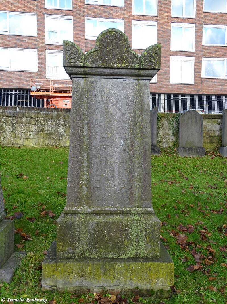 14gulpenjoodsebegraafplaatswoe20dec23.jpg