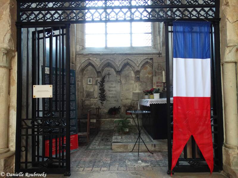15NoyonMonumentdo21ma19.jpg
