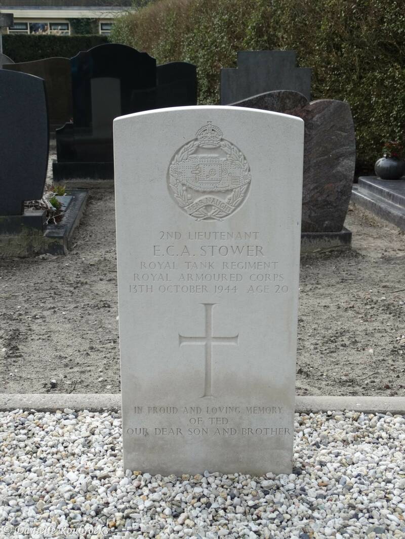 15OplooWesterbeekRCCemeteryzo18feb18.jpg