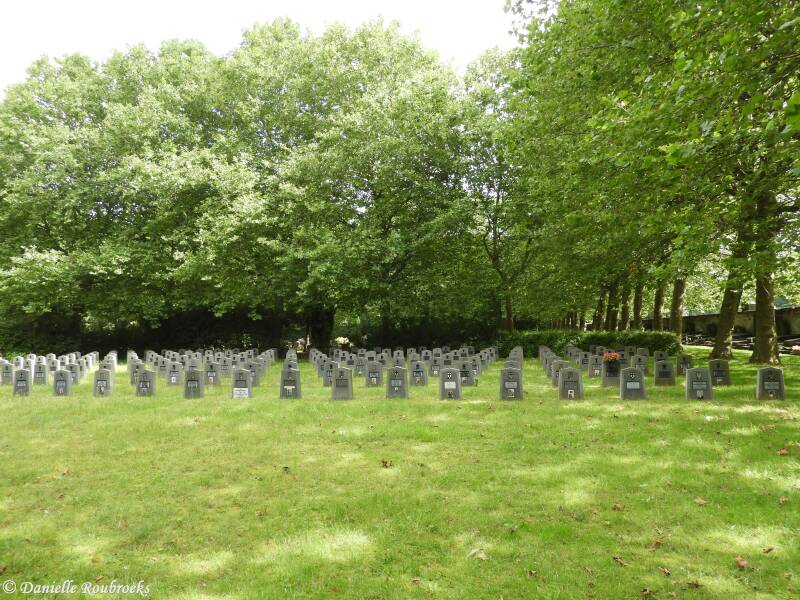 162GentWesterbegraafplaatsza14aug21.jpg