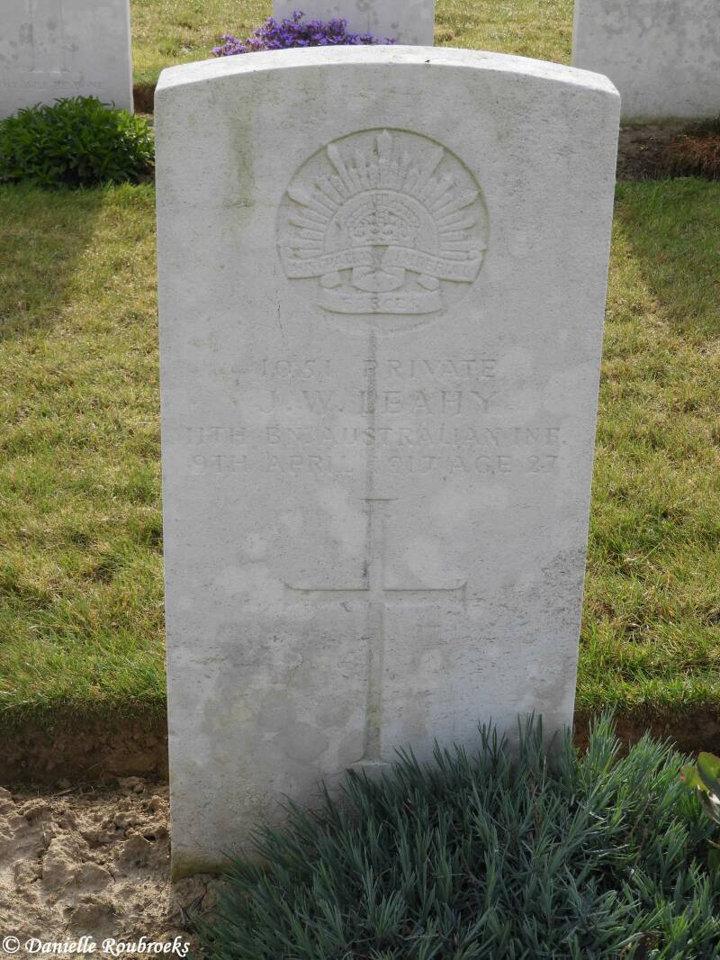 16MorchiesAustralianCemeterydi16apr19.jpg