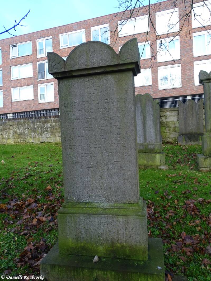 16gulpenjoodsebegraafplaatswoe20dec23.jpg