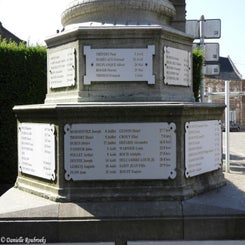 04Flines-lez-RachesMonumentma19jul21.jpg