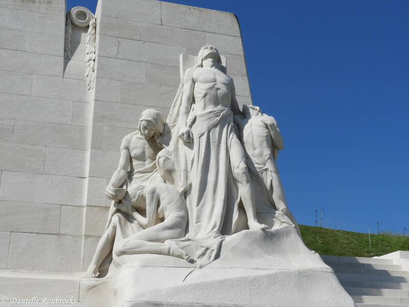 18VimyMemorialvr23jul2Mon.jpg