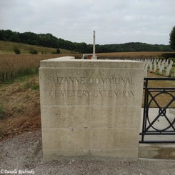 01SuzanneComCemExtdi16jul19.jpg