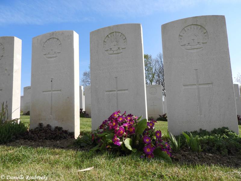 20AdelaideCemeteryVillers-Bretonneuxwoe12apr17.jpg