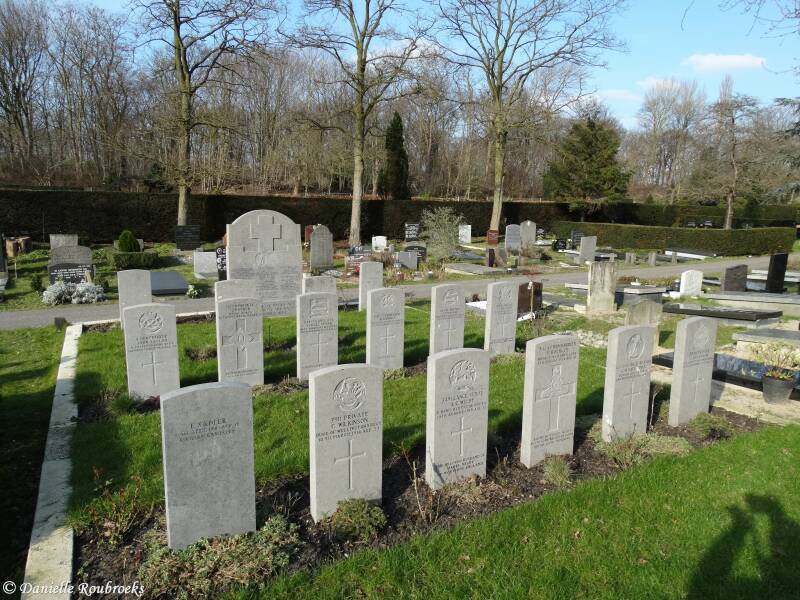 20TheHagueGeneralCemeteryza27feb16.jpg