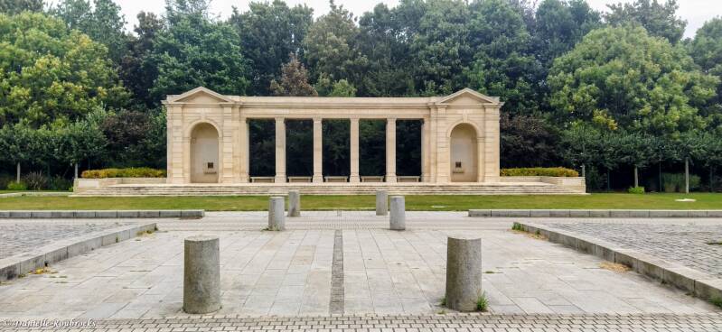 21-bayeux-war-cemetery-memorial-za30aug25-standard.jpg