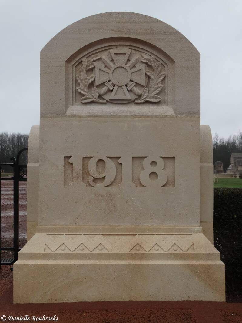 2104NotreDamedeLorettewoe8ma17.jpg