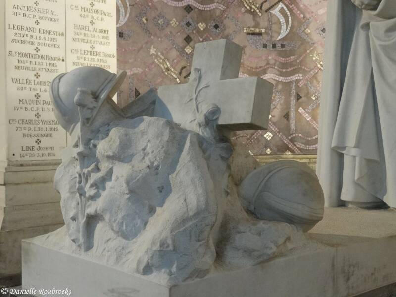 21NotreDamedeLorettewoe8ma17.jpg