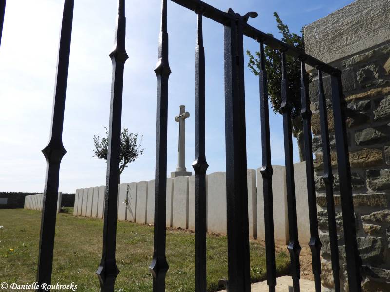 23MeathCemVillers-Guislain.jpg