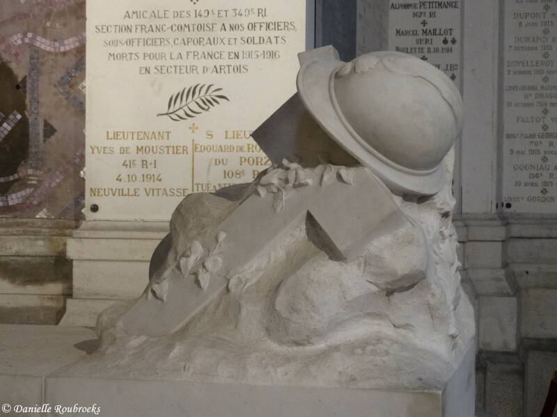 23NotreDamedeLorettewoe8ma17.jpg