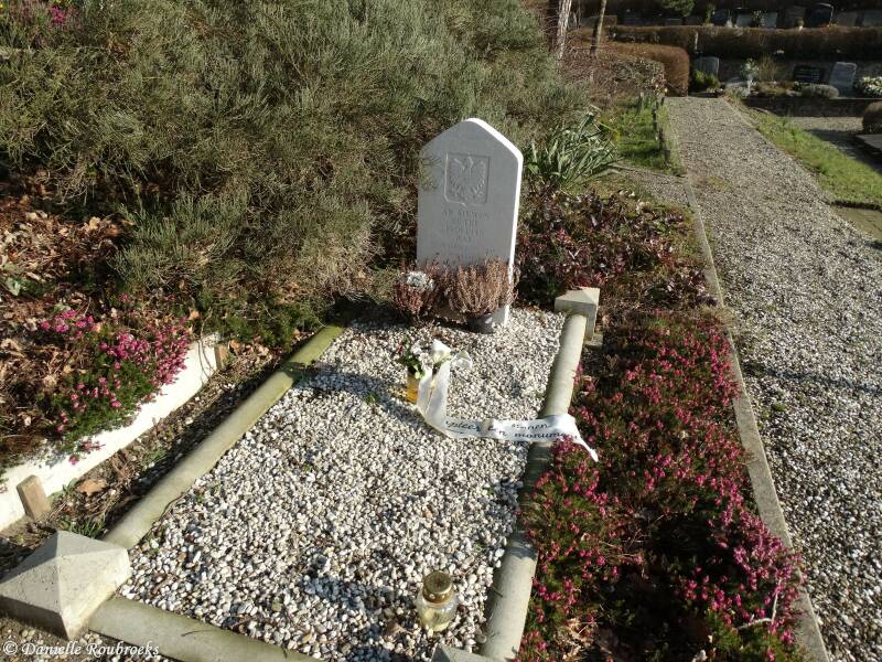 24NoordwijkGeneralCemeteryza27feb16.jpg