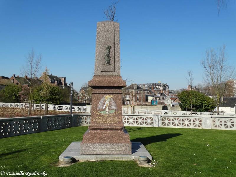 24Saint-QuentinMonumentvr22ma19.jpg