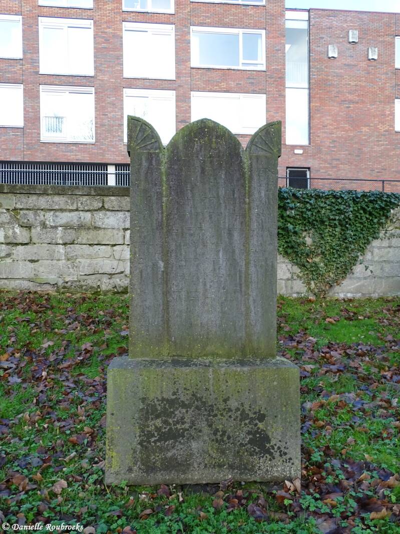 24gulpenjoodsebegraafplaatswoe20dec23.jpg