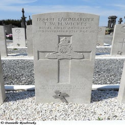 07TaintigniesComzo18apr21.jpg