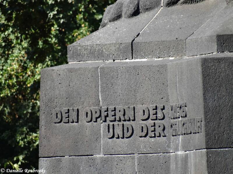 26DsseldorfNordfriedhofdi13sep15.jpg