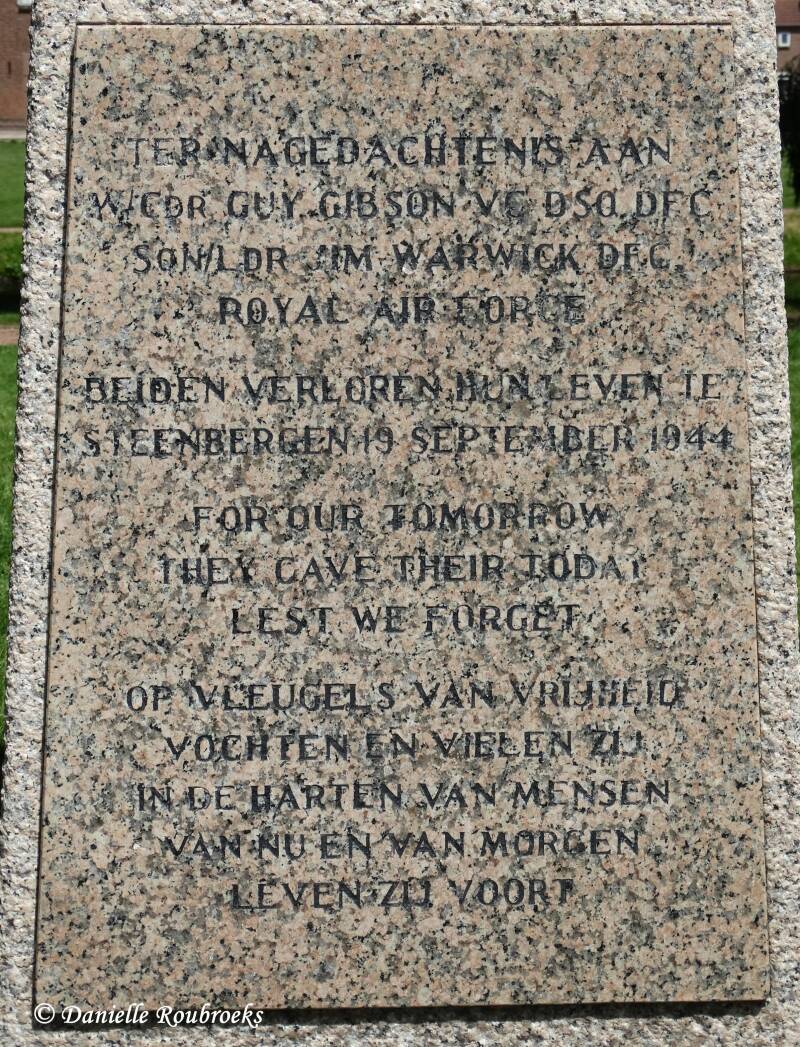 27Steenbergen-en-KruislandRCCemeterydo9jun16.jpg