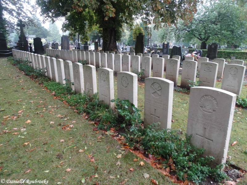 29LilleSouthernCem-GB.jpg
