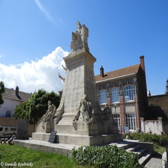 14rosendalmonumentdo9jun22.jpg