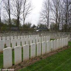 05SummitTrenchCemeterydi16apr19.jpg