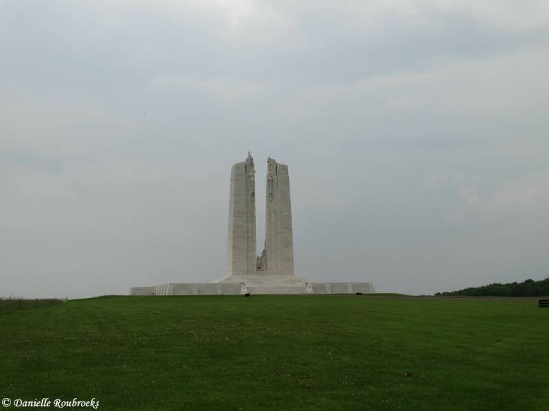 30Vimyza11jun16.jpg