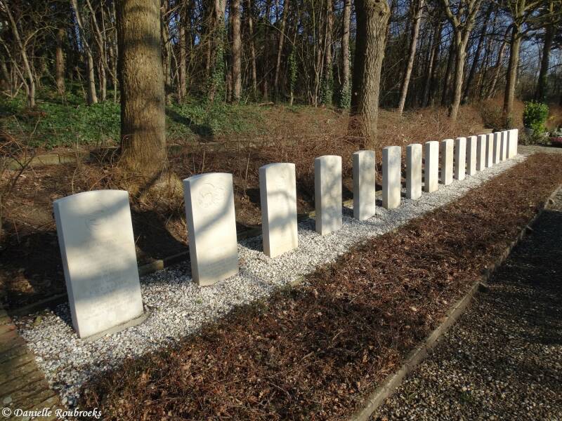 31NoordwijkGeneralCemeteryza27feb16.jpg
