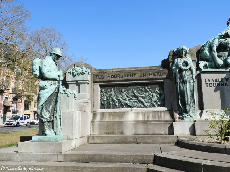 31TournaiMonumentzo18apr21.jpg