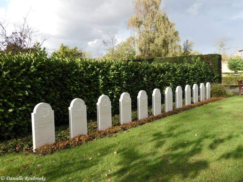 32DordrechtGeneralCemeteryzo5nov17.jpg