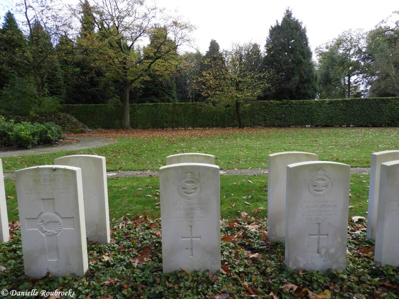 35TilburgGilzerbaanGeneralCemeteryzo22okt17.jpg