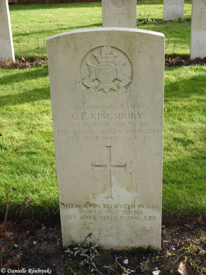 37StPolWarCemeterydi28dec21.jpg