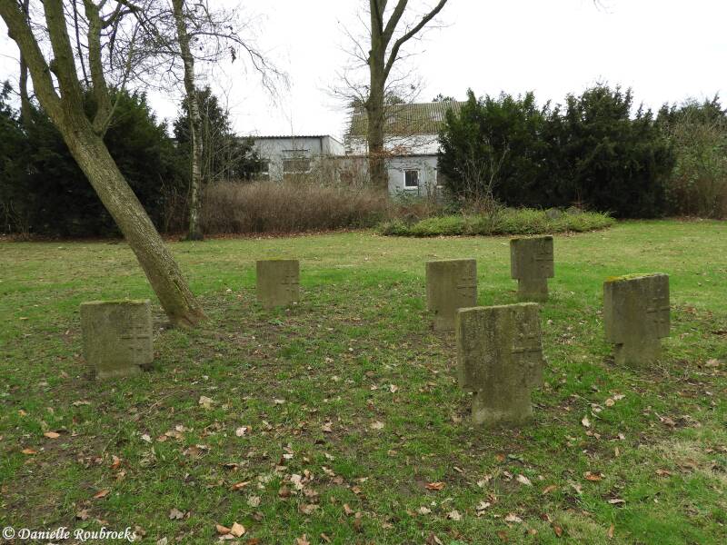 39friedrichsfeldfranzosenfriedhofdi8feb22.jpg