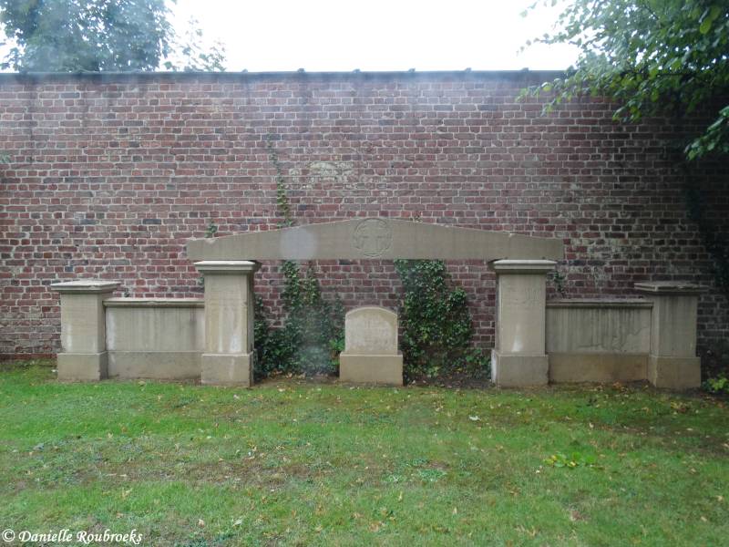 40LilleSouthernCem-D.jpg