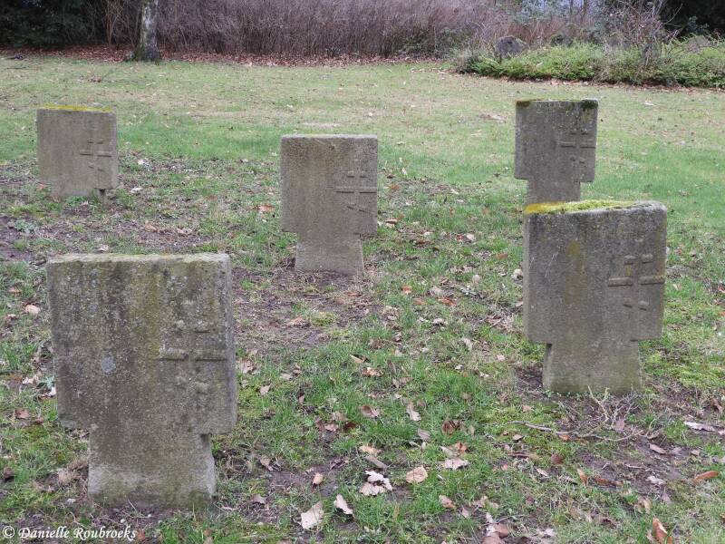 40friedrichsfeldfranzosenfriedhofdi8feb22.jpg